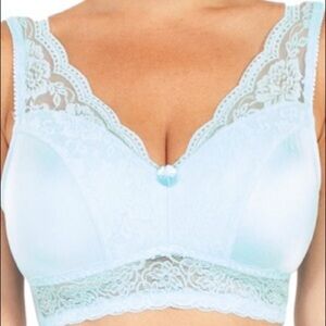 Rhonda Shear Pin Up Lace Leisure Bra Light Blue Size Medium 36-38/B-DD